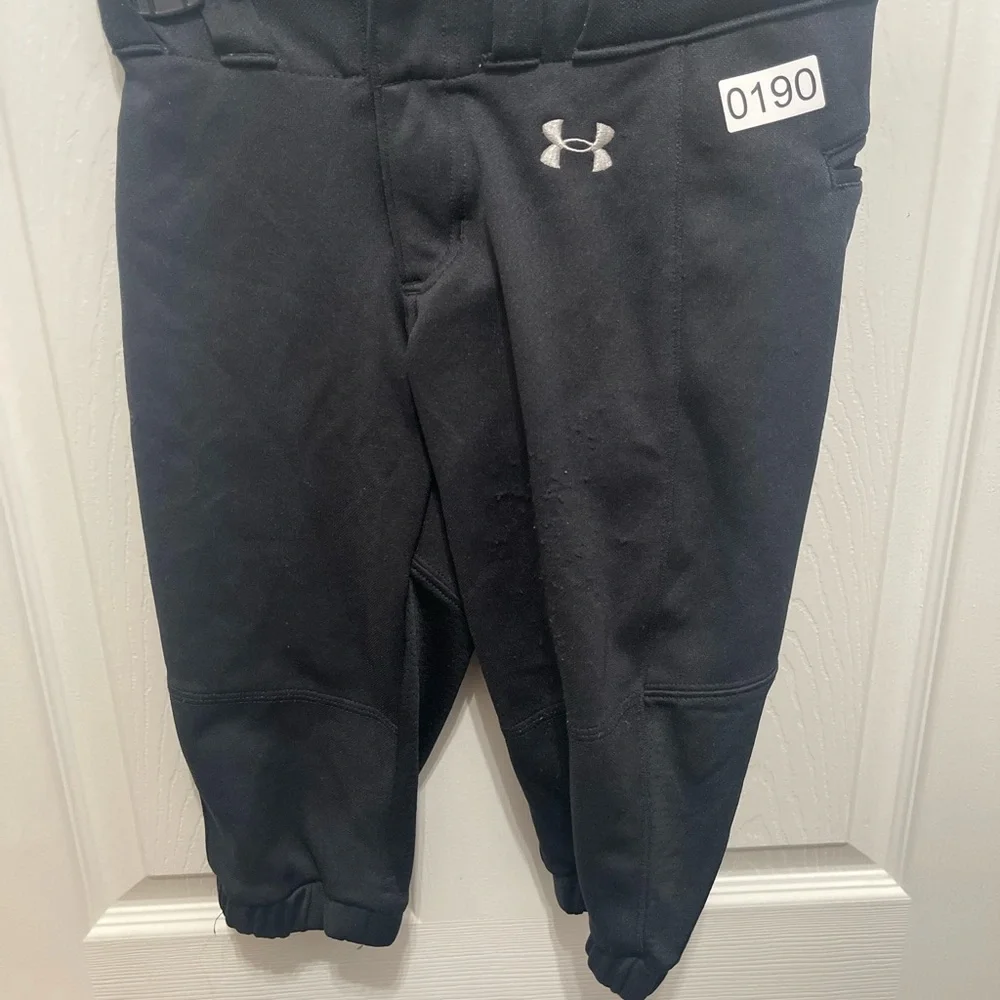 Football shorts under Armour youth small black - Picture 4 of 10
